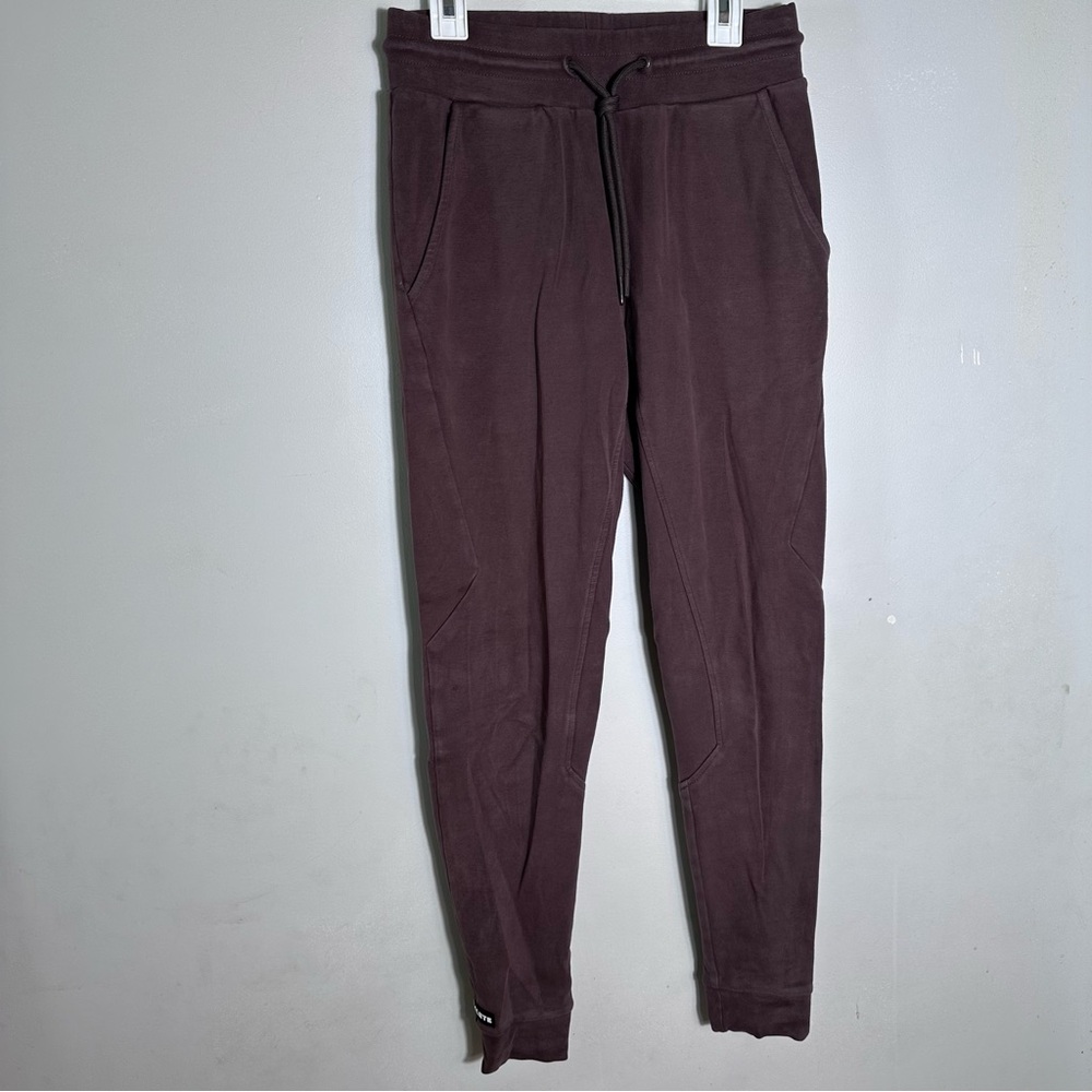 Alphalete Slim Fit Joggers